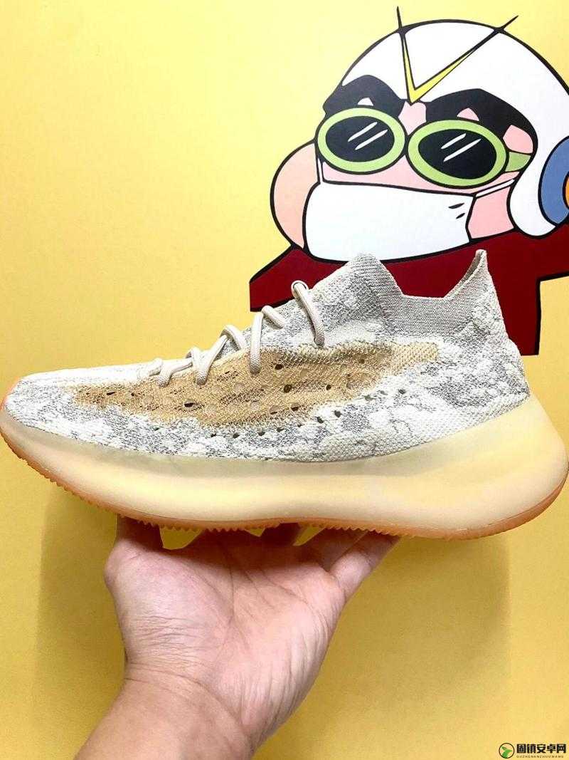 yeezy380 蜜桃粉和白色即将下架：抓住最后的机会